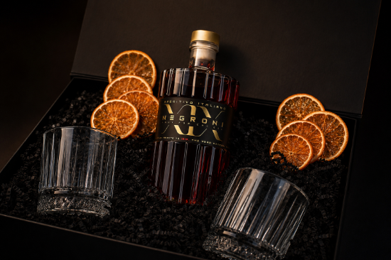 Afbeeldingen van Negroni19 GiftBox - The Total Negroni Experience